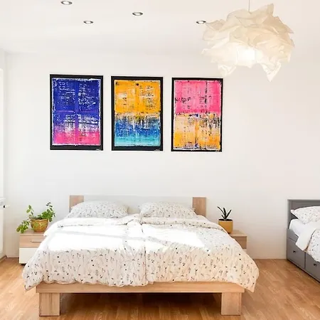 Art With Beautiful Views Apartament *
